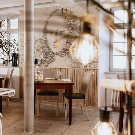 Landhotel Zum Schwanen Mit Restaurant Mona Liza Osthofen 外观 照片