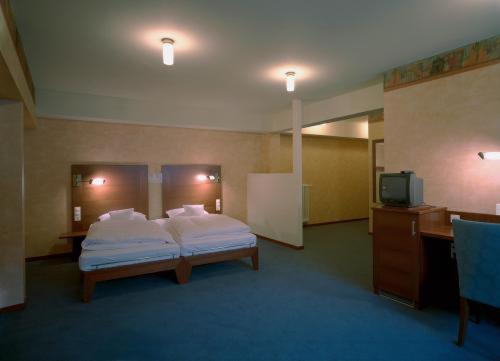 Landhotel Zum Schwanen Mit Restaurant Mona Liza Osthofen 客房 照片