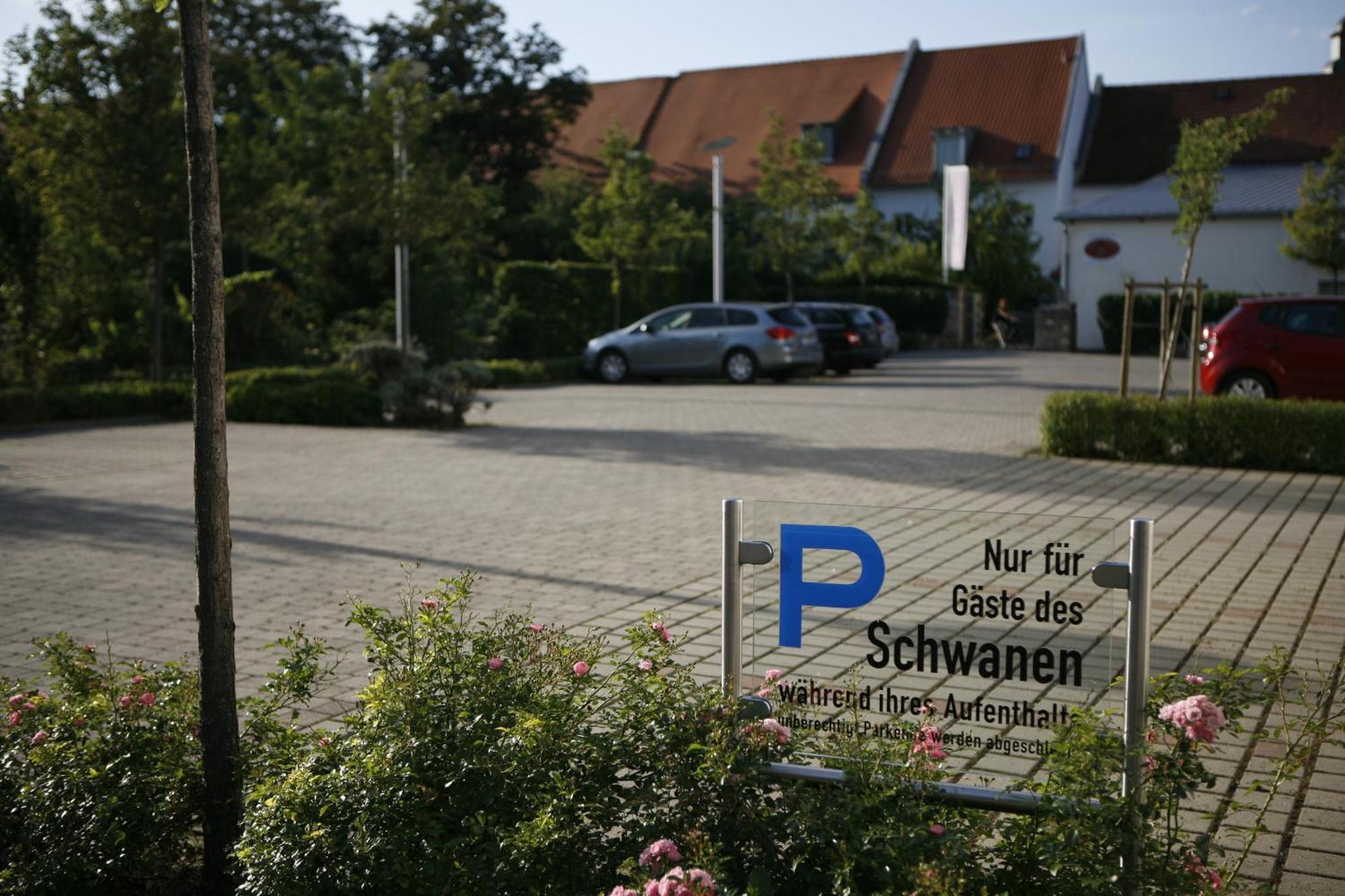 Landhotel Zum Schwanen Mit Restaurant Mona Liza Osthofen 外观 照片