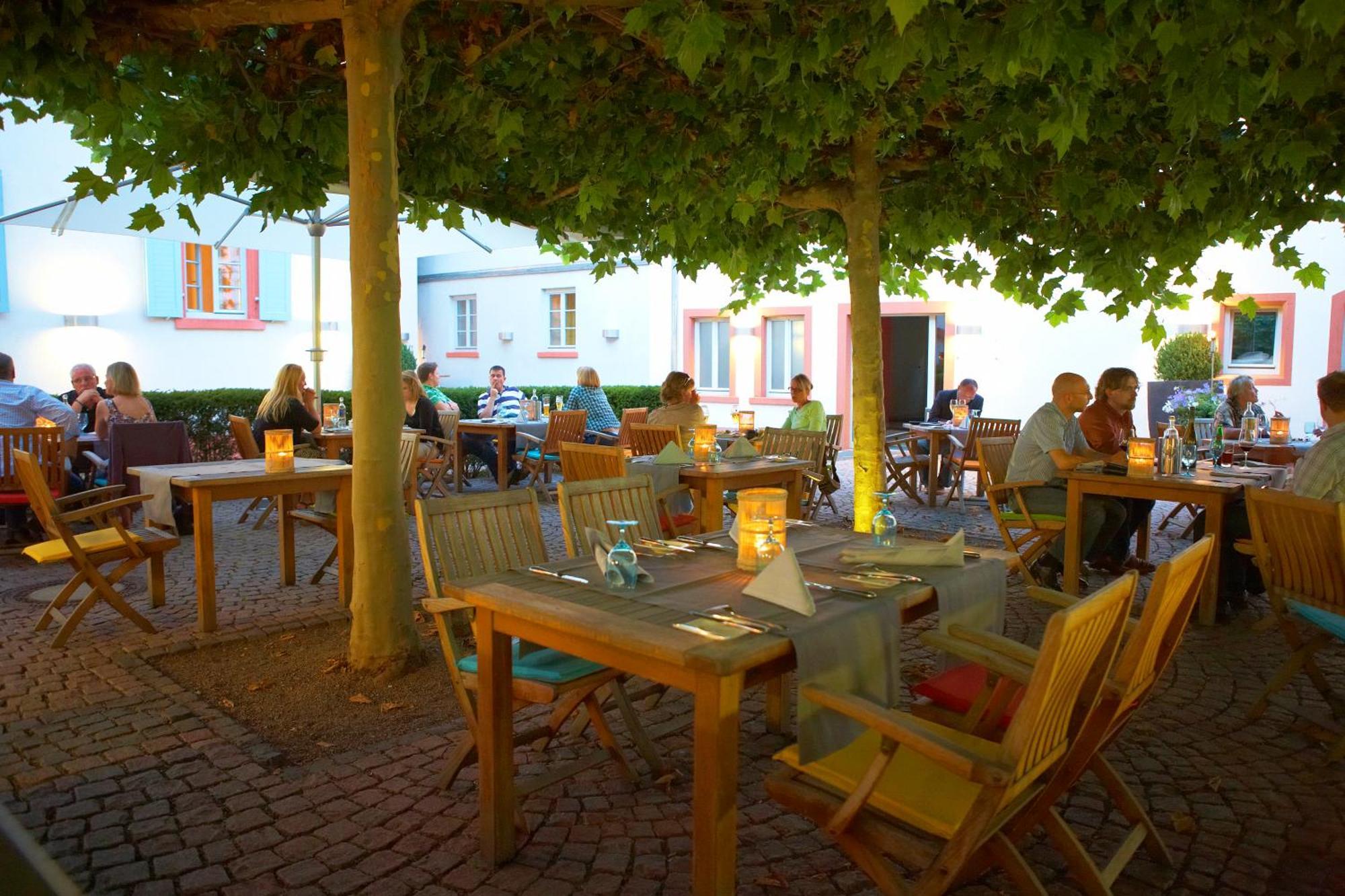 Landhotel Zum Schwanen Mit Restaurant Mona Liza Osthofen 外观 照片